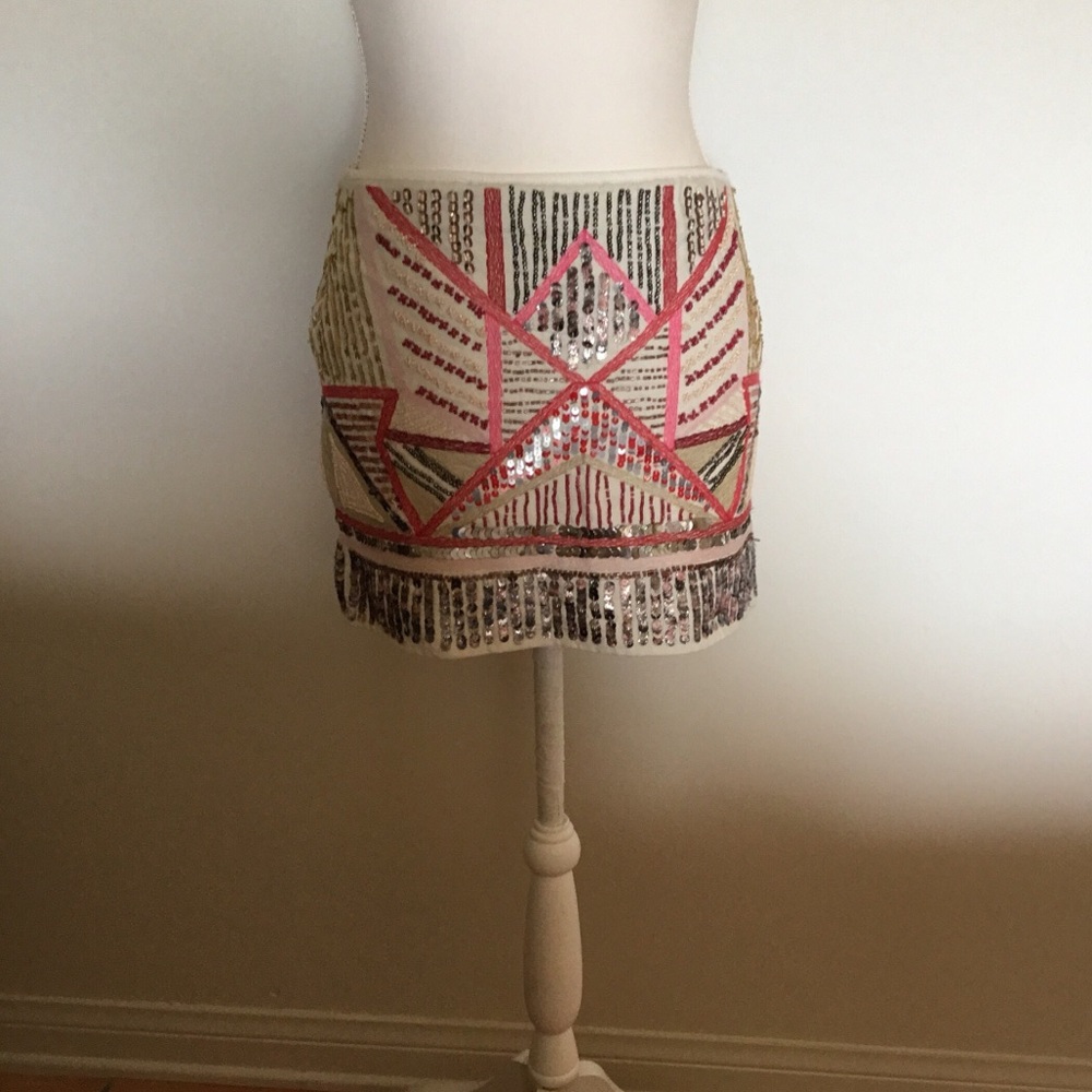 1 HOUR SALE Zara Mini skirt Pink Gray Embellished - Picture 3 of 8
